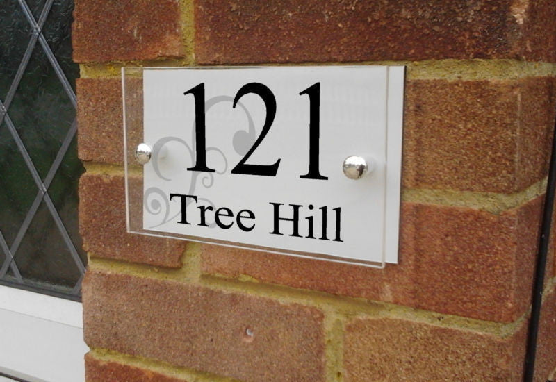 20cm x 12cm MODERN GLASS EFFECT ACRYLIC & ALUMINIUM HOUSE SIGN Approx inches 8" x 5"
