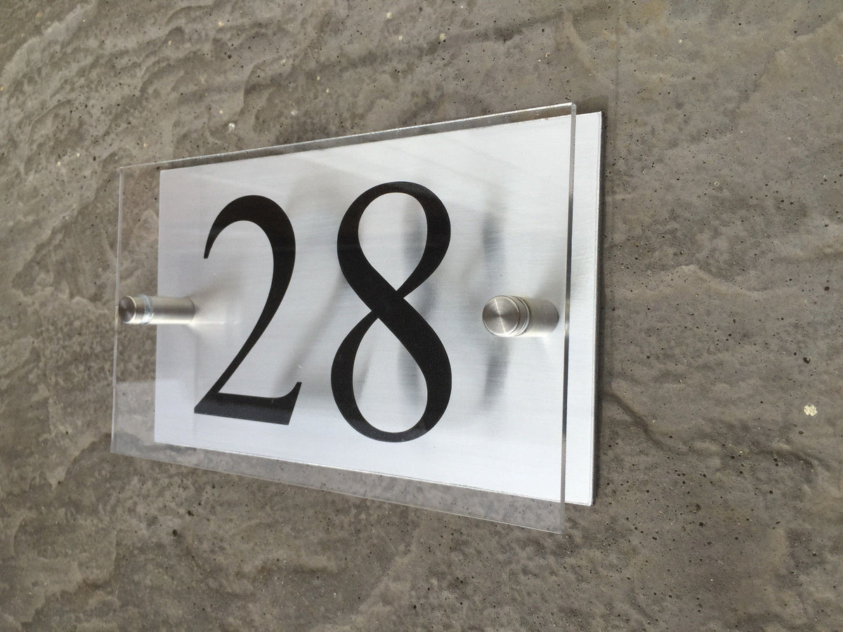 20cm x 12cm Modern House Sign Acrylic & Aluminium Door Number Street Name Plaque Approx inches 8" x 5"