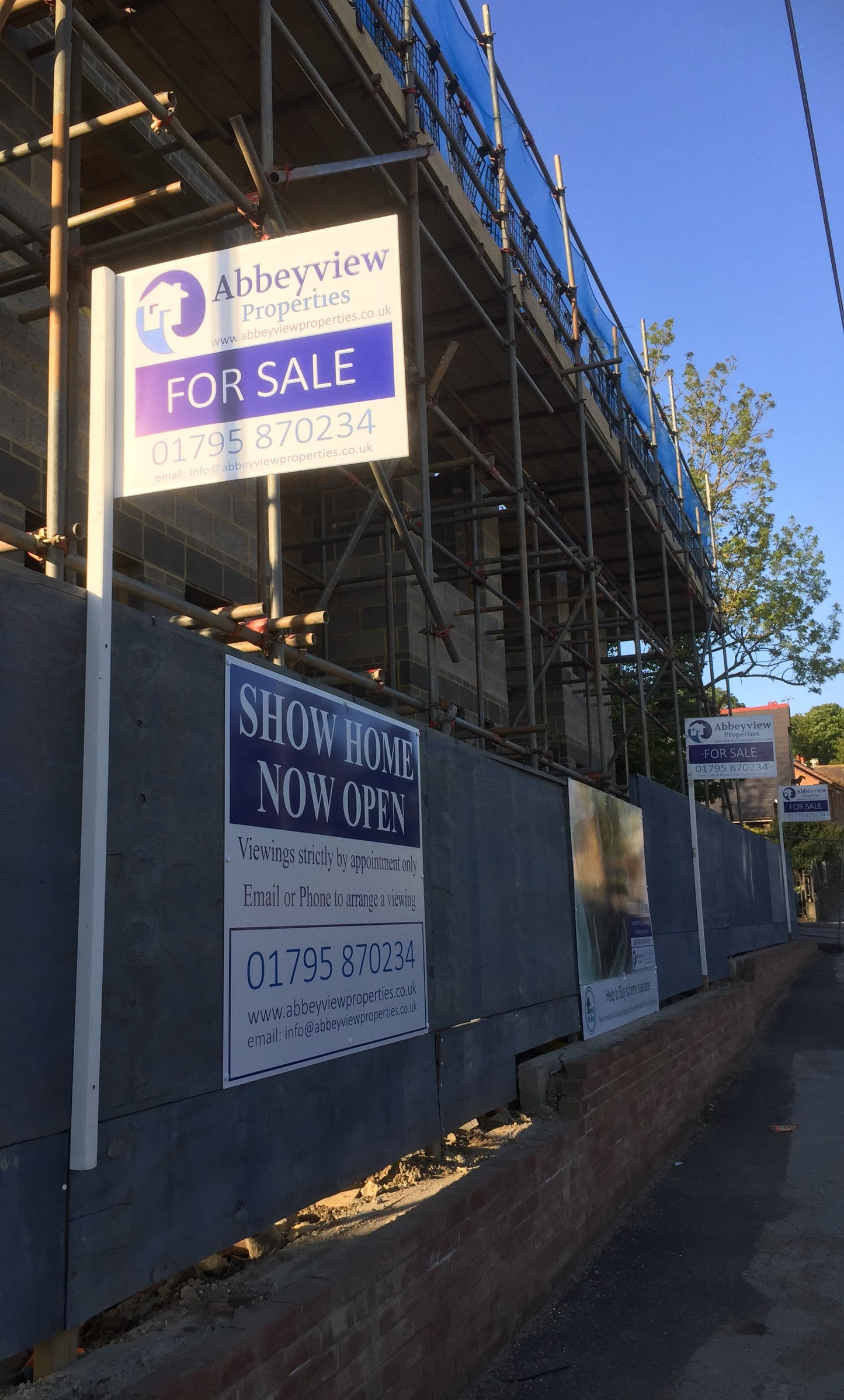 Estate agency boards