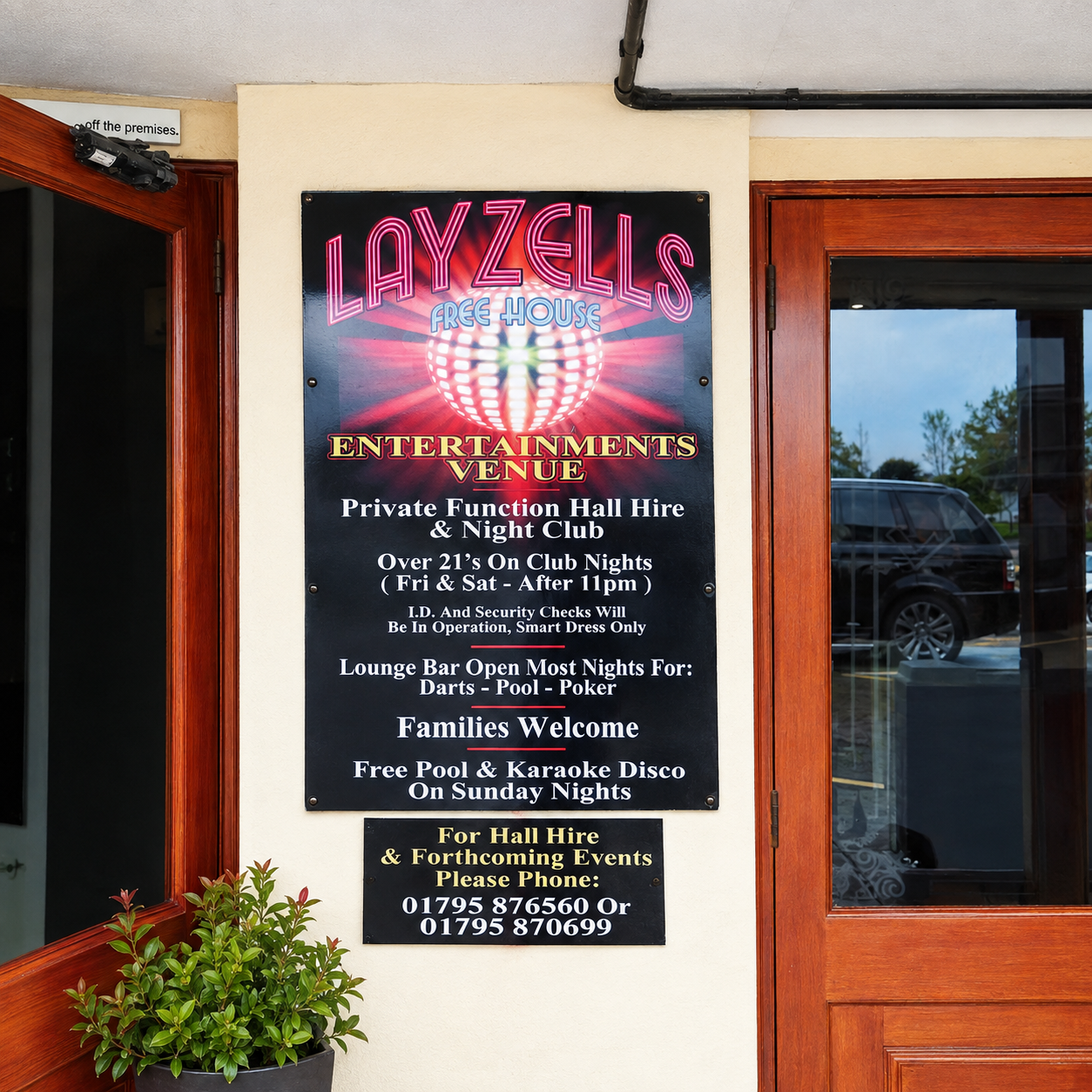 Custom 2ft x 4ft aluminium composite advertising sign board with full colour business graphics