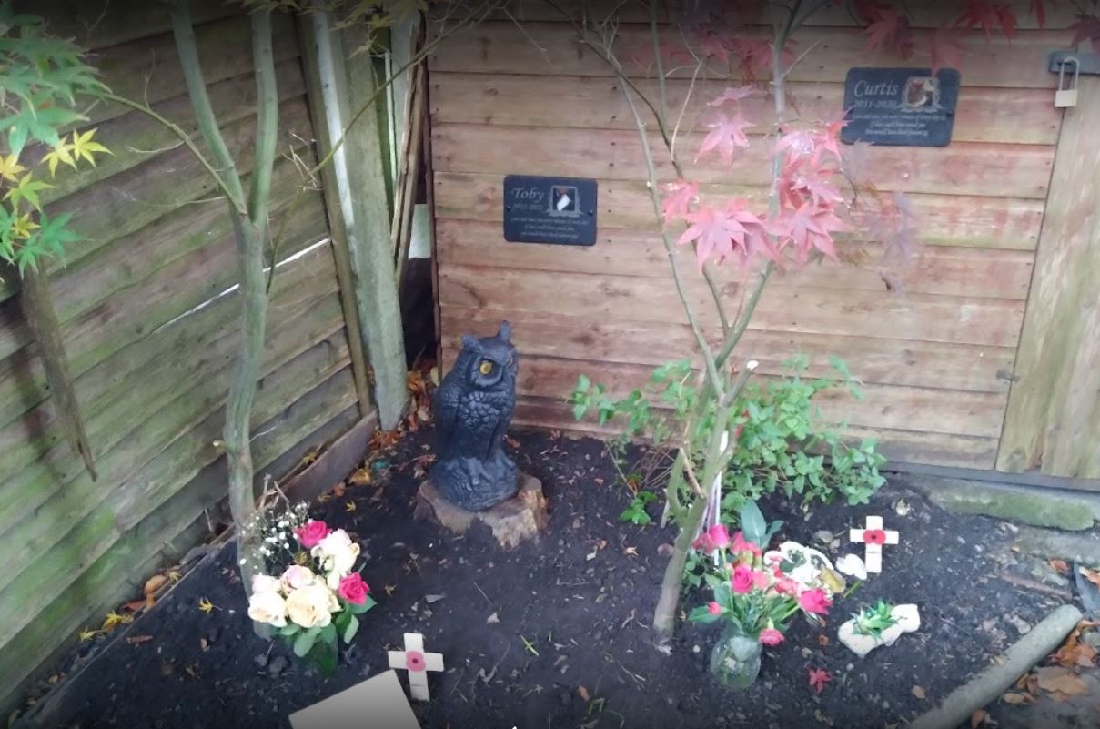 28cm x 18cm Beautiful Grave Memorial Slate Photo Plaque - Personalised for your loved one Approx inches 11" x 7"