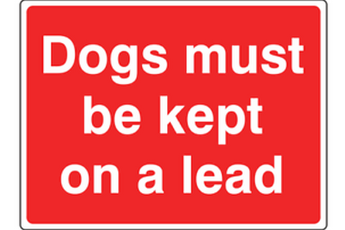 Dogs Must Be Kept On a Lead Sign - Health & Safety Signs High Quality Interior & Exterior